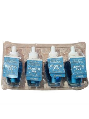 EUCALYPTUS RAIN 4-PIECE WALLFLOWER FRAGRANCE REFILLS BY BATH & BODY WORKS